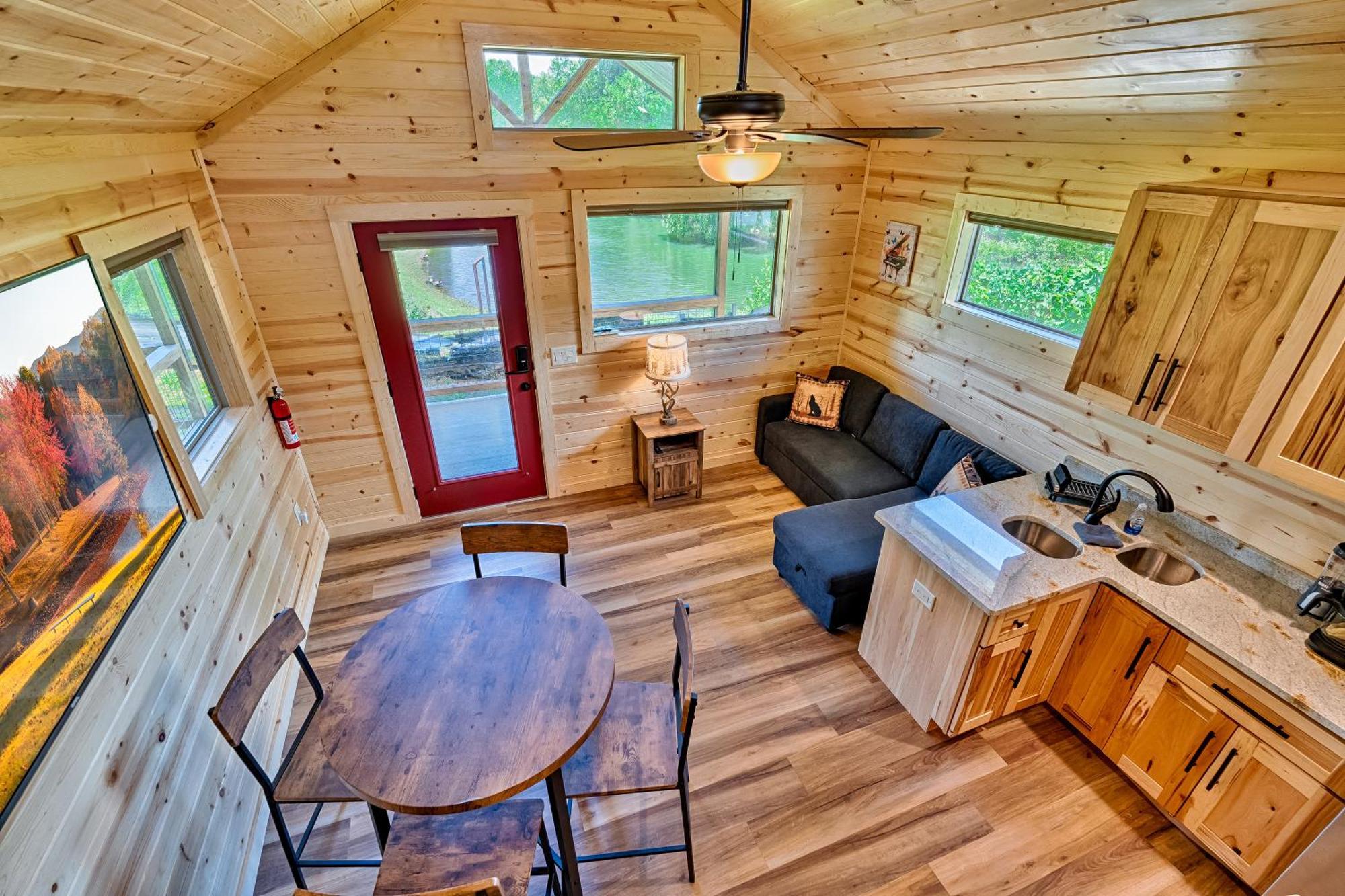Retreat On The Lake Hiawassee Exteriör bild
