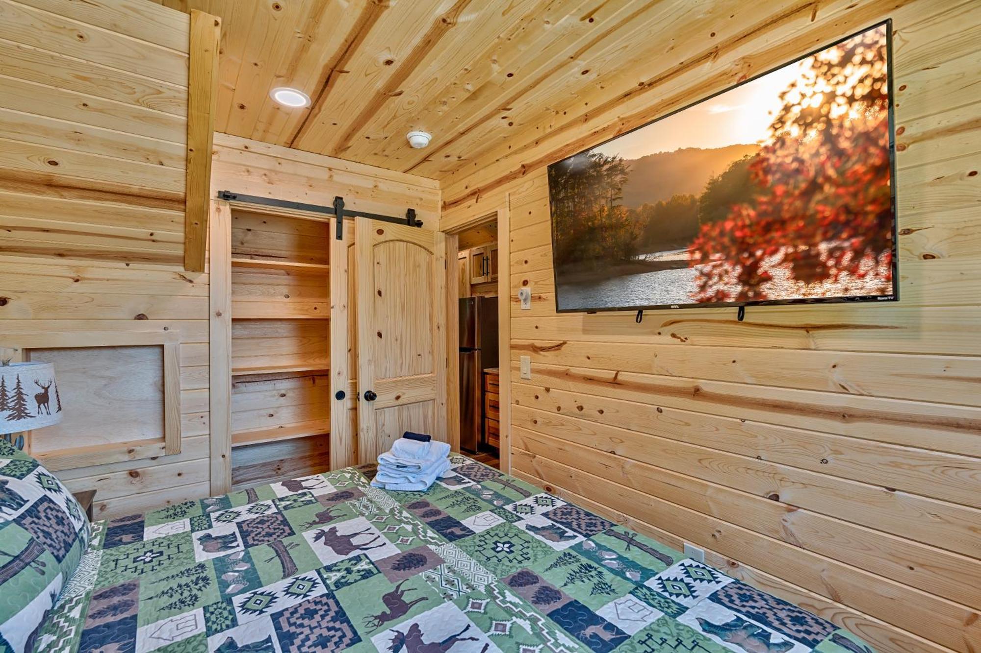 Retreat On The Lake Hiawassee Exteriör bild