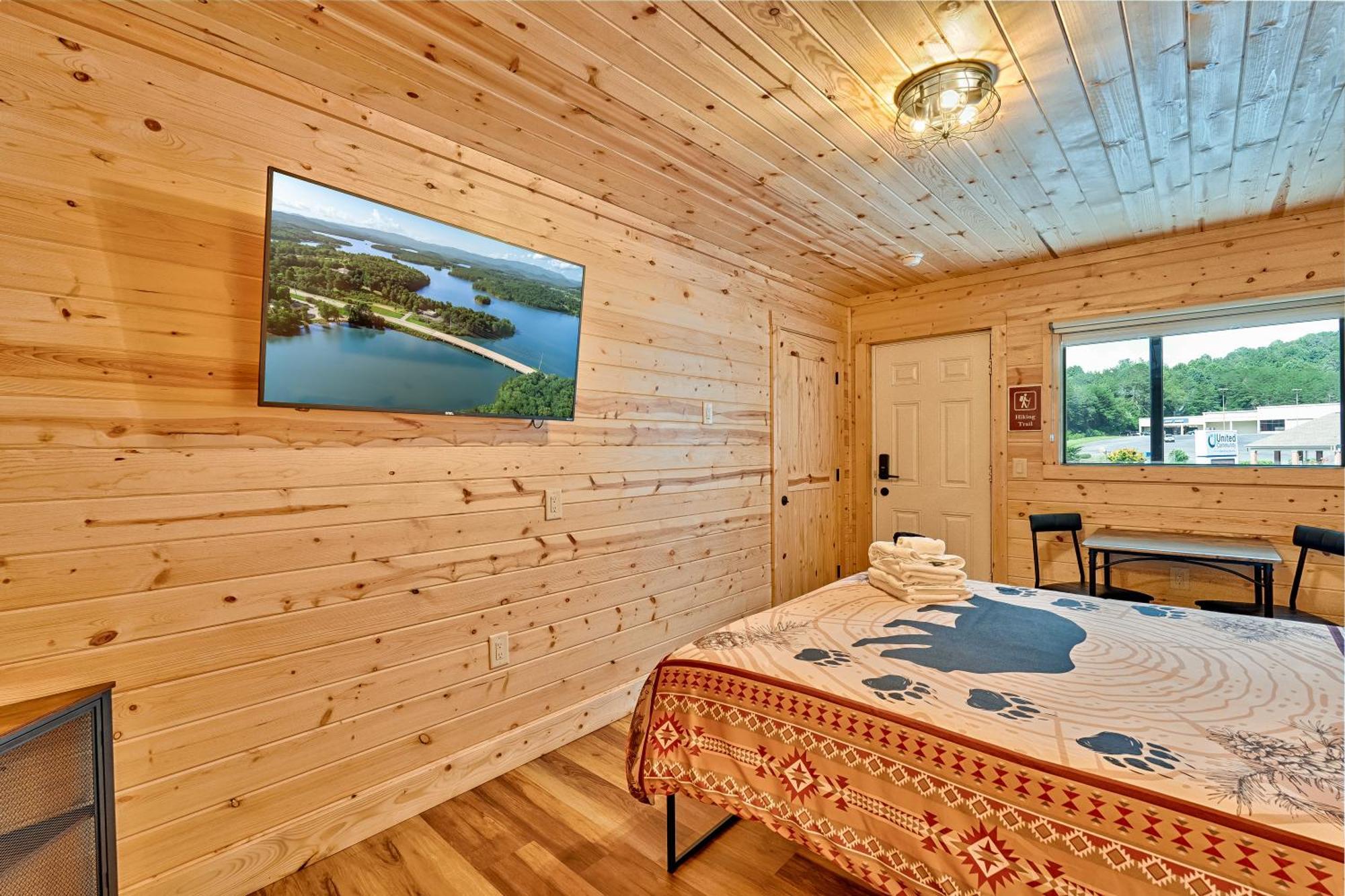 Retreat On The Lake Hiawassee Exteriör bild